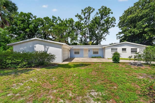 601 WINHAM ST photo