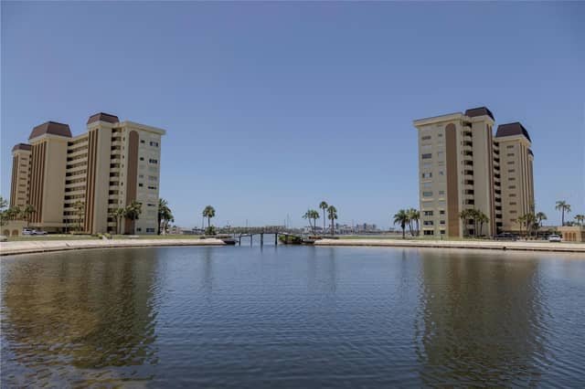 4525 COVE CIR #1107 photo