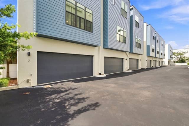 4810 W MCELROY AVE #7 photo