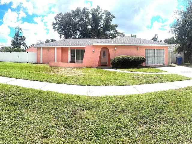 902 SAMY DR photo