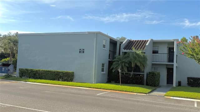 2830 SOMERSET PARK DR #202 photo