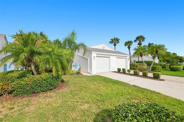 825 WATERSIDE LN photo