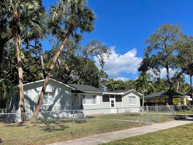 741 28TH AVE S photo
