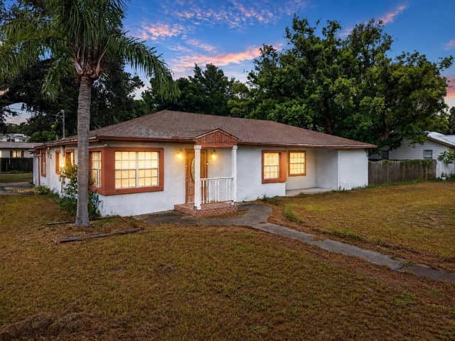 1302 E SLIGH AVE photo