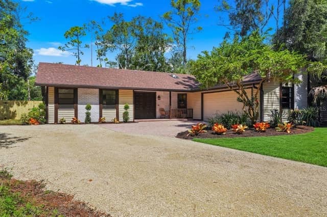 10861 FOREST RUN DR photo
