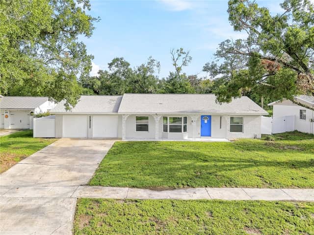 8011 FOUNTAIN AVE photo