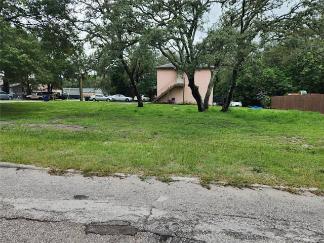 1006 E POINSETTIA AVE photo
