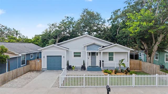 224 W EMILY ST photo