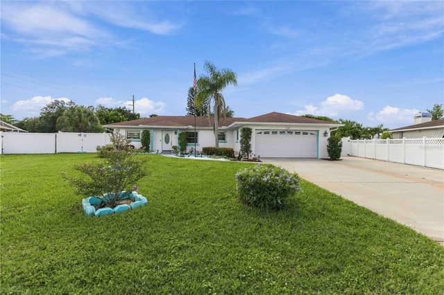 7221 8TH AVENUE LOOP W photo