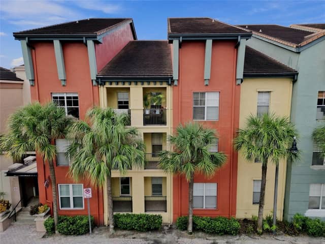2410 W AZEELE ST #216 photo