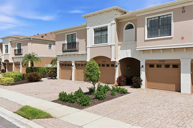 4239 OVERTURE CIR photo