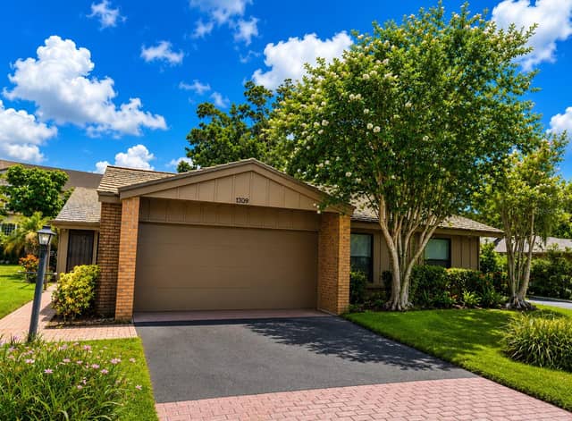 1309 WATER OAK WAY N photo