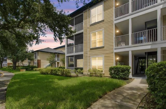 4115 CHATHAM OAK CT #215 photo