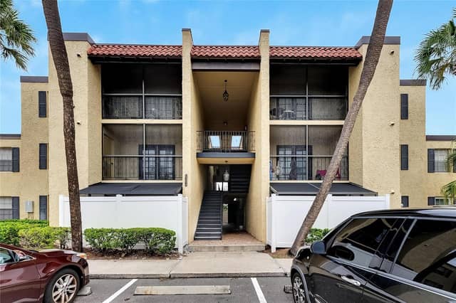 5304 W KENNEDY BLVD #106 photo