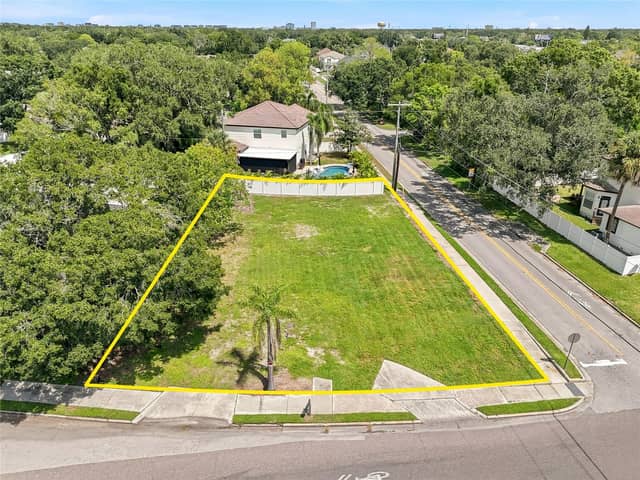 3622 W TAMPA CIR photo