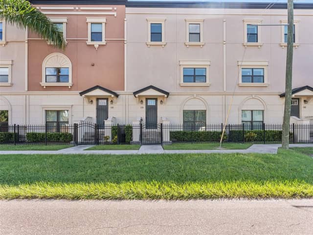 3421 W HORATIO ST #109 photo