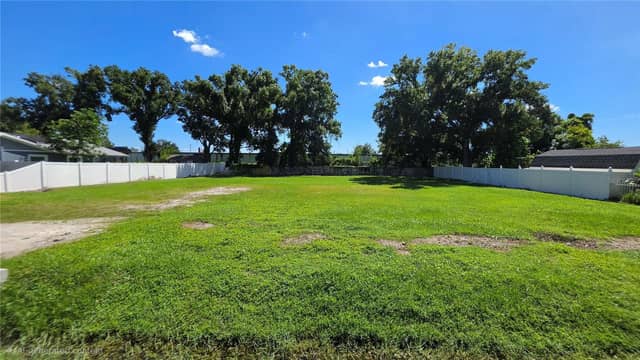 4034 W COMANCHE AVE photo