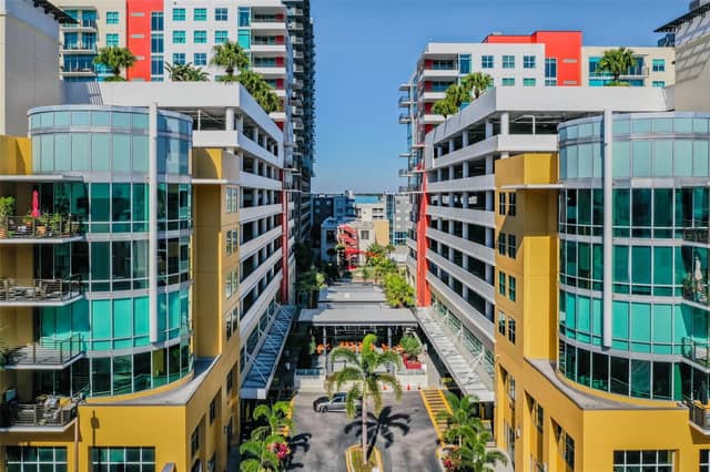 1120 E KENNEDY BLVD #1030 photo