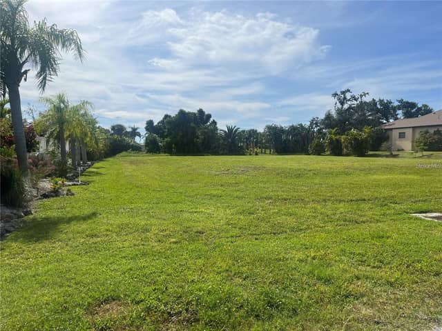 315 CAPSTAN DR photo