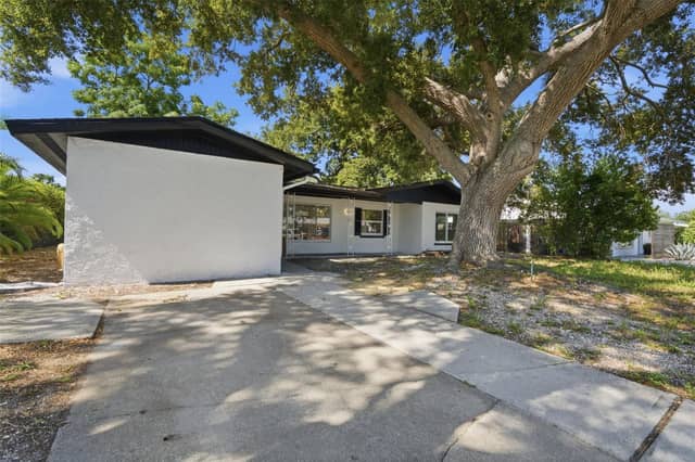 2317 GROVE ST photo