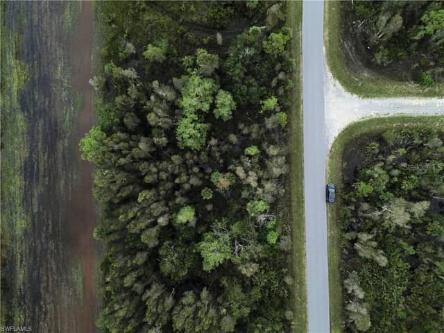 486 WESTCHESTER DR photo