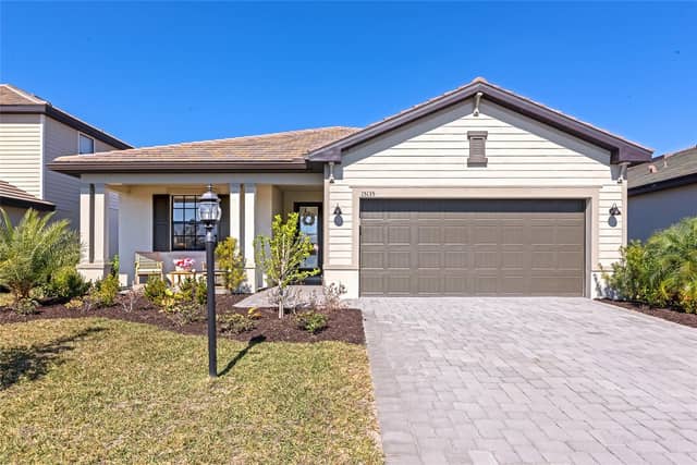 15135 OXFORD GREY DR photo