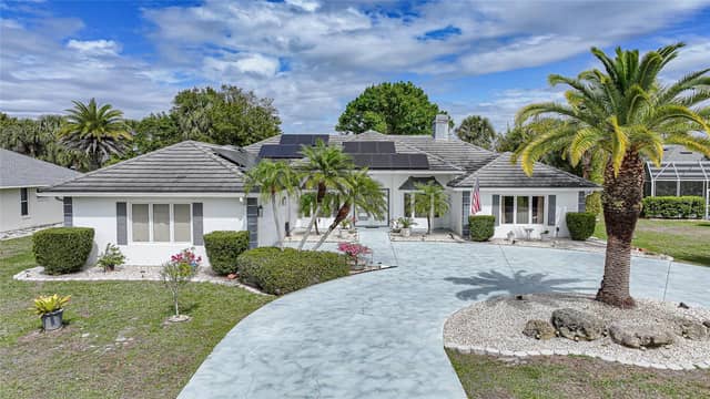 194 MARACAL WAY photo