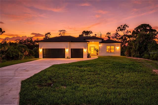 7731 PINEDALE DR photo