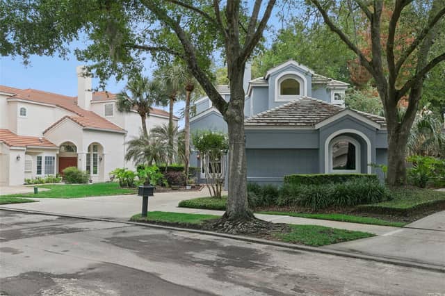 501 DEVON PL photo