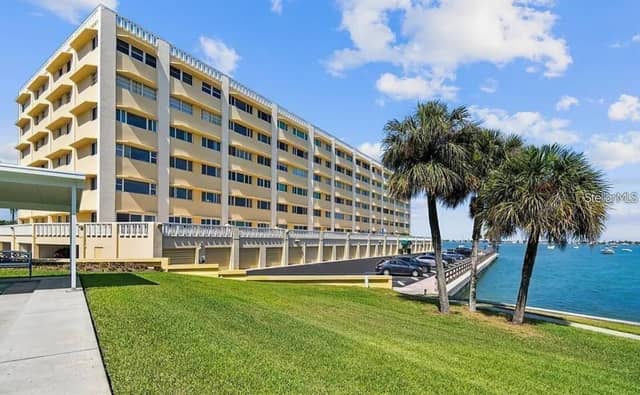 100 BLUFF VIEW DR #308A photo