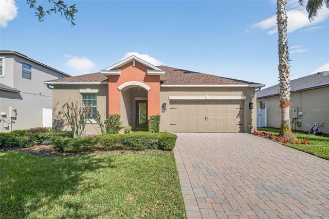 2202 ROMANUM DR photo