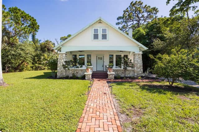 1473 BARCELONA AVE photo