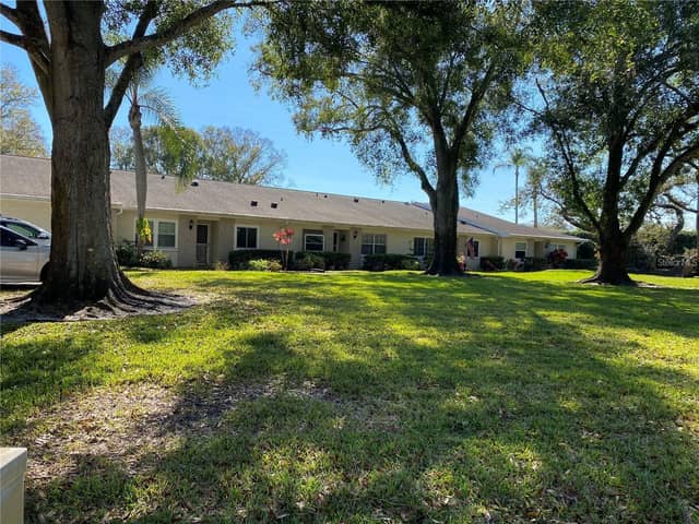 1059 DUNROBIN DR #B photo