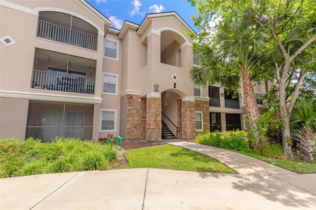 940 VILLAGE TRL #2-208 photo