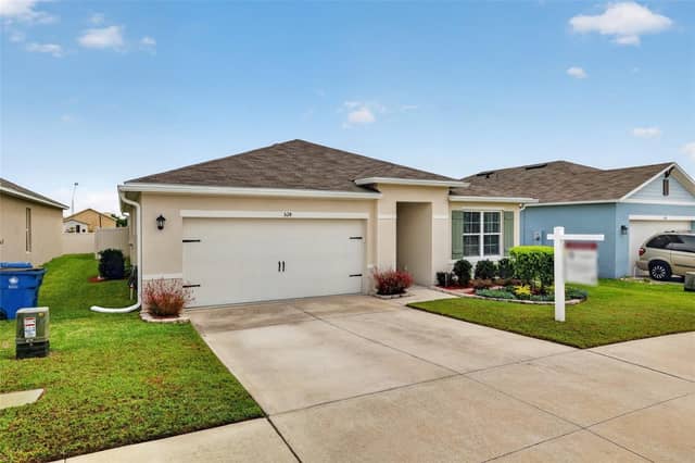524 BOARDWALK AVE photo