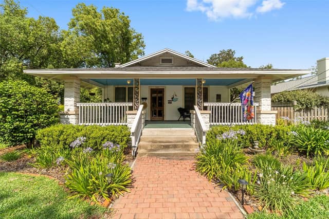 505 SE SANCHEZ AVE photo