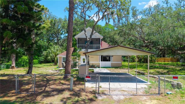 7803 CADILLAC AVE photo