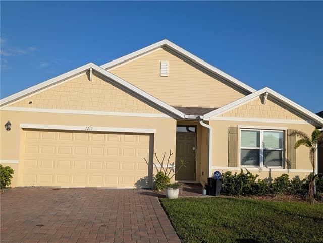 1215 DUGAN CIR SE photo