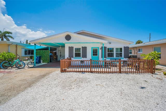 305 15TH AVE photo