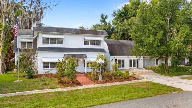 127 E LAUREL AVE photo