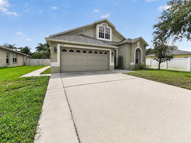 6717 GUILFORD CREST DR photo