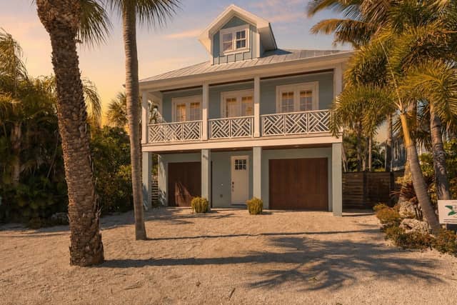 418 MAGNOLIA AVE photo