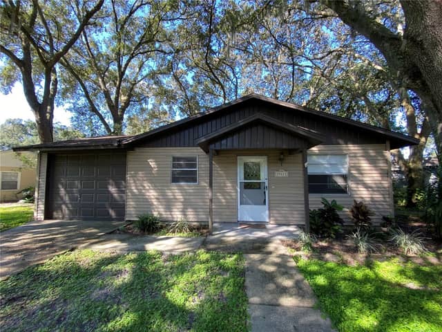 39648 MEADOWOOD LOOP photo
