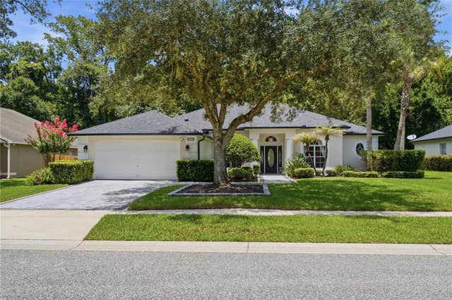 223 BLUE CREEK DR photo