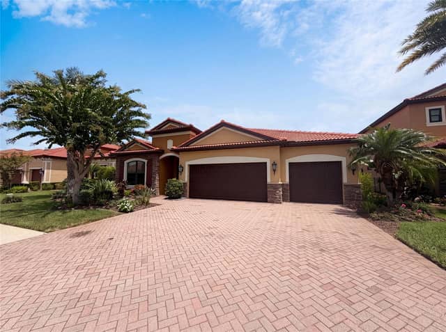 2575 GRAND LAKESIDE DR photo
