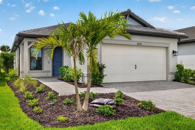 4695 BLUE STAR CT photo