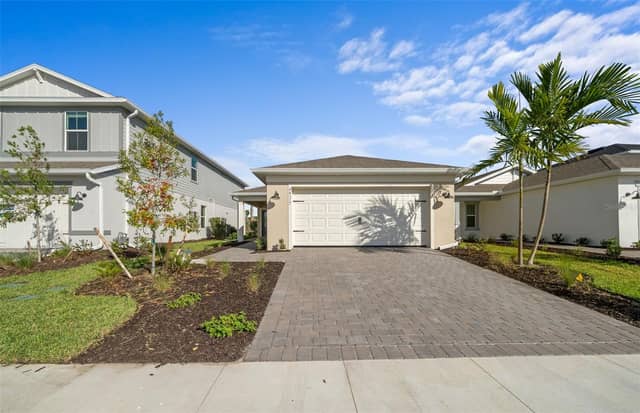 813 BALLEBY TRL photo