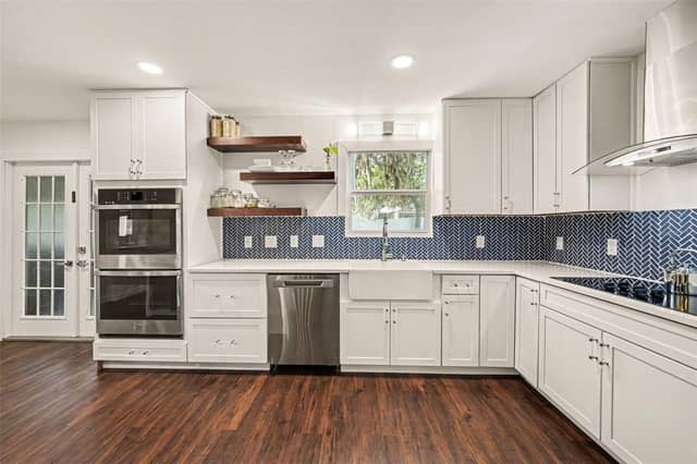 1592 SKYLINE DR photo