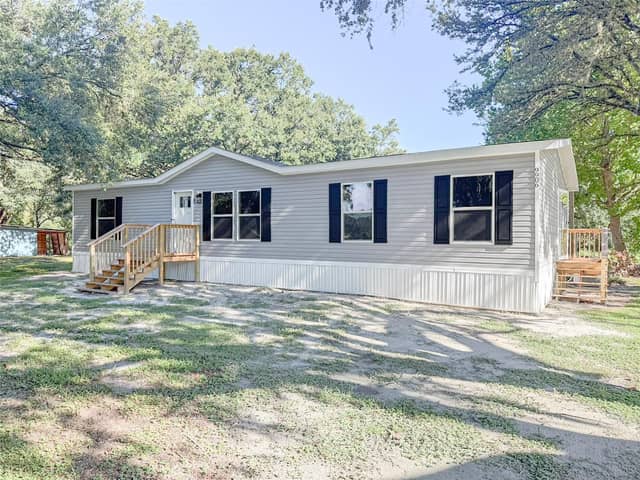 9906 N RD 33 photo