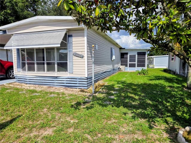 6336 WEALTHY LN photo